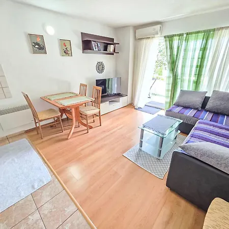 Mit Balkon Und Meerblick By Interhome